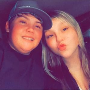 Meet your Posher, Skylar